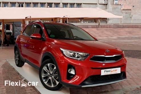 Kia Stonic autom&aacute;tico de segunda mano