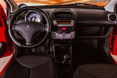 Peugeot 107 seminuevo