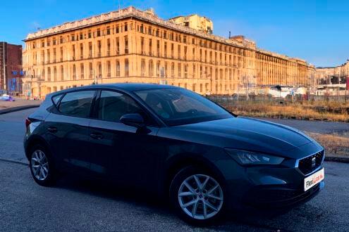 SEAT Le&oacute;n h&iacute;brido no enchufable de segunda mano