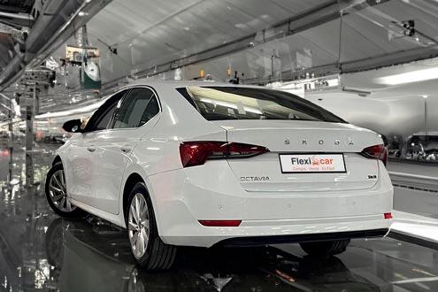 Skoda h&iacute;brido no enchufable de segunda mano