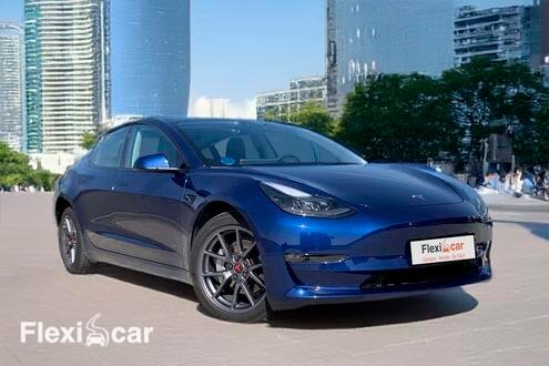 Tesla Model 3 Gran Autonom&iacute;a